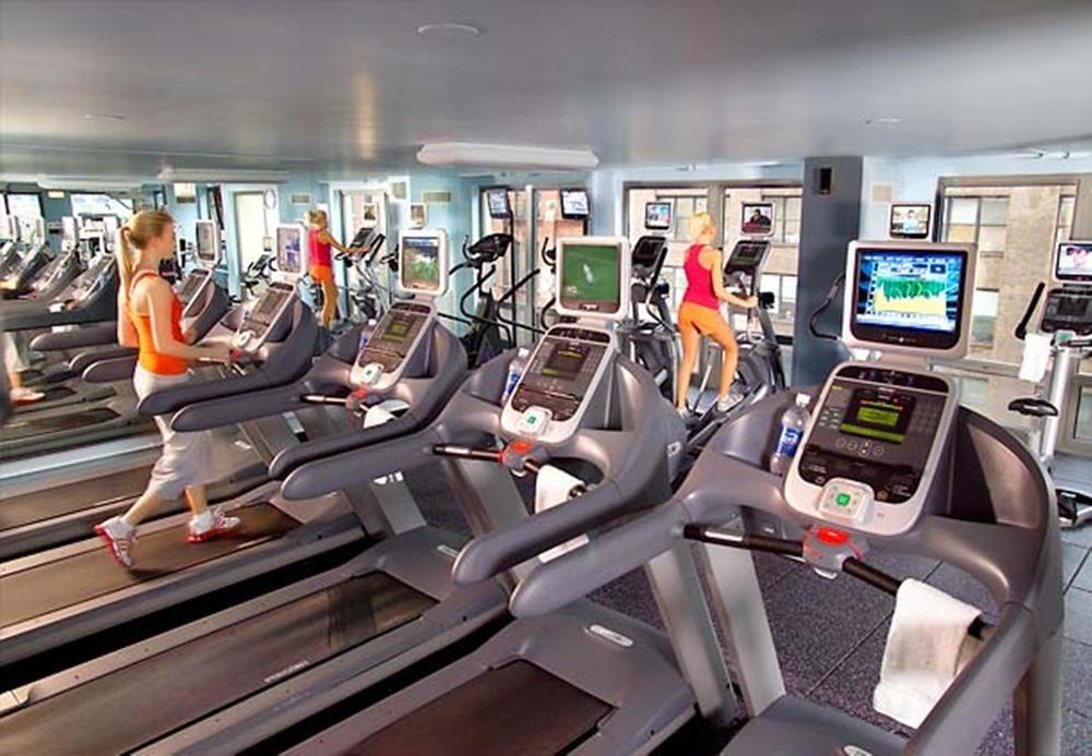 Courtyard By Marriott Chicago Downtown/River North Extérieur photo