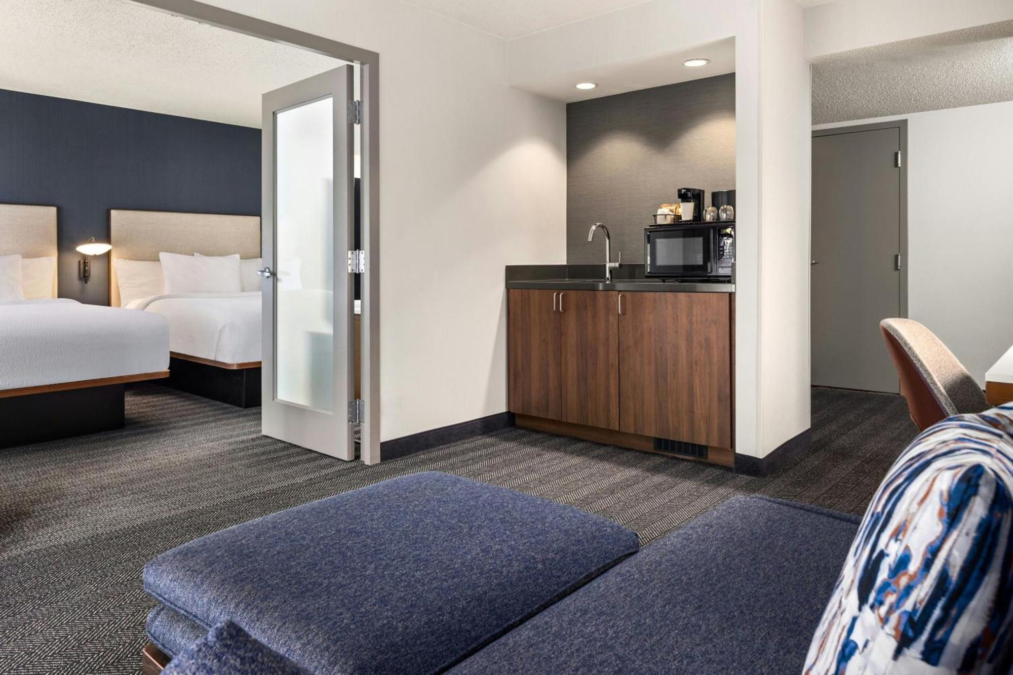 Courtyard By Marriott Chicago Downtown/River North Extérieur photo