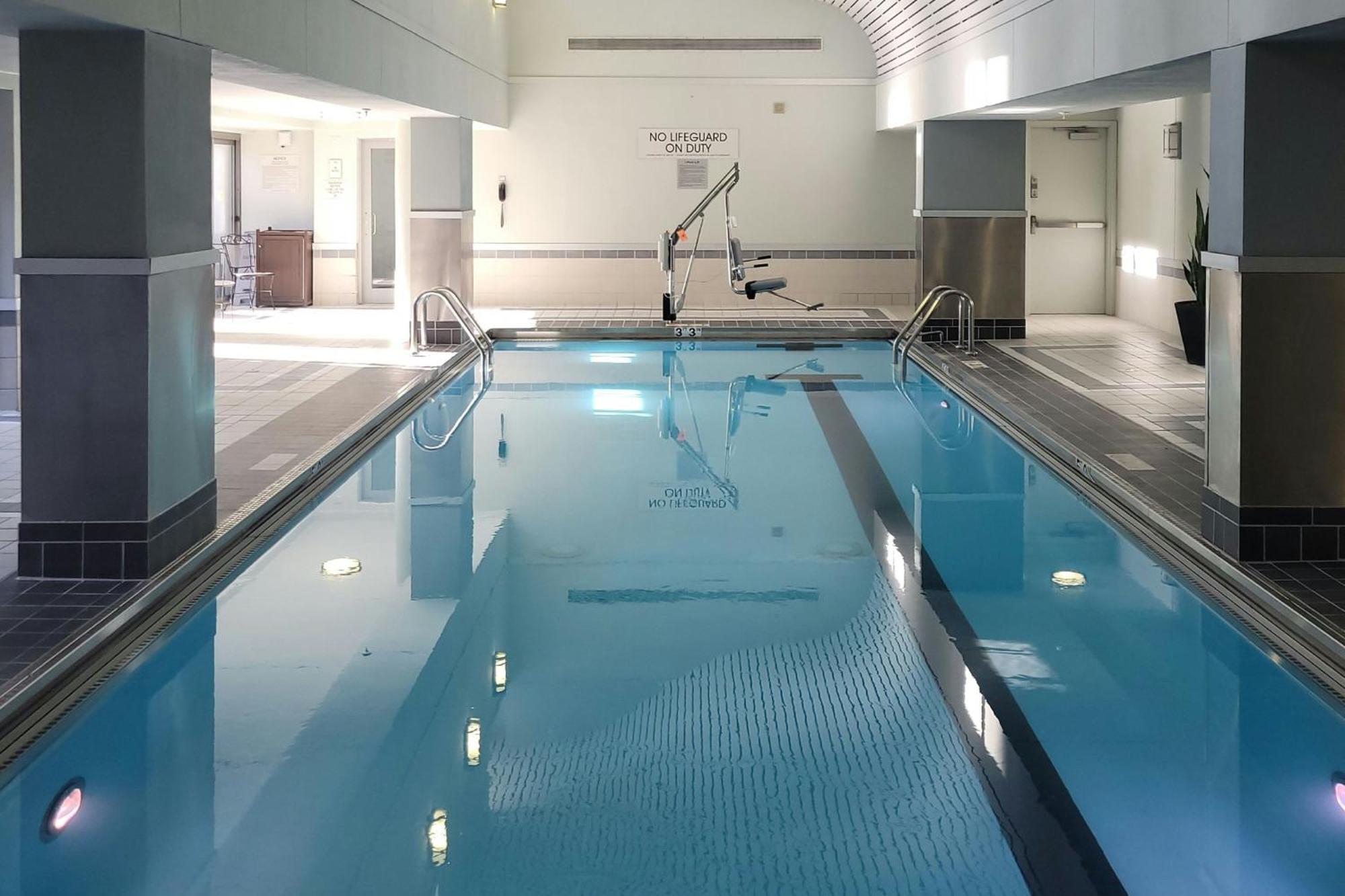 Courtyard By Marriott Chicago Downtown/River North Extérieur photo
