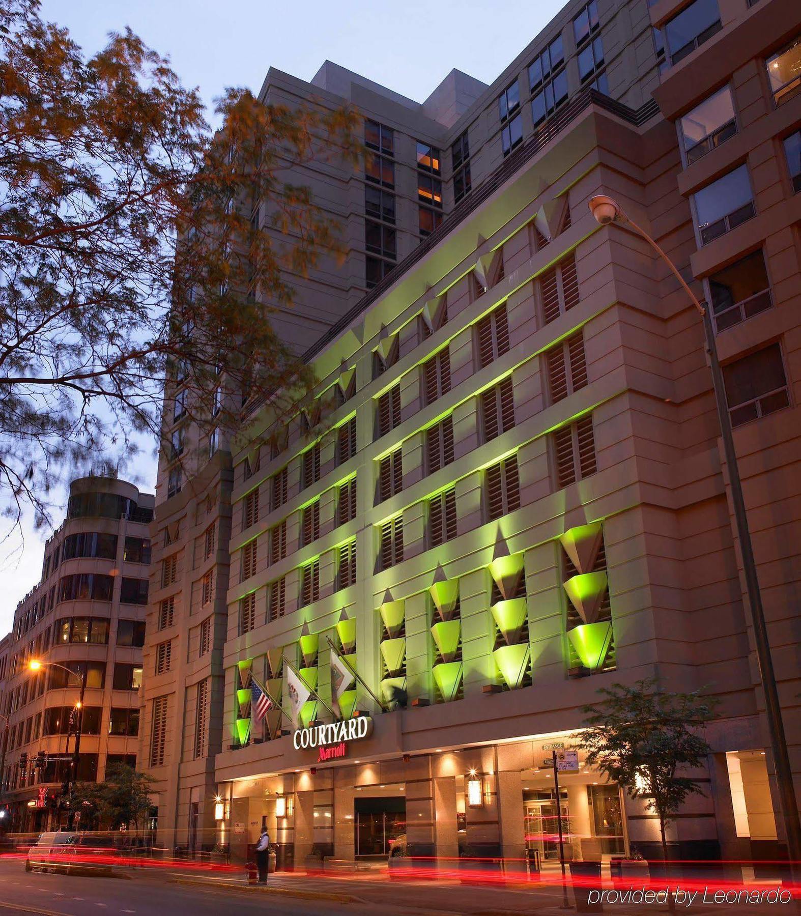 Courtyard By Marriott Chicago Downtown/River North Extérieur photo